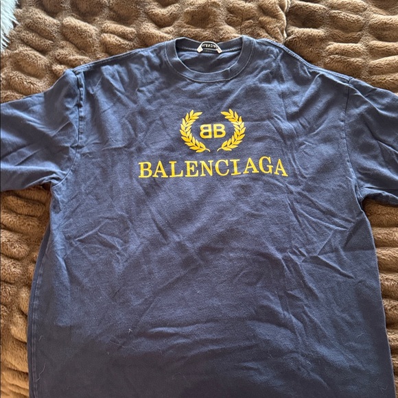 Balenciaga Black and Gold Logo T-Shirt - Picture 12 of 12